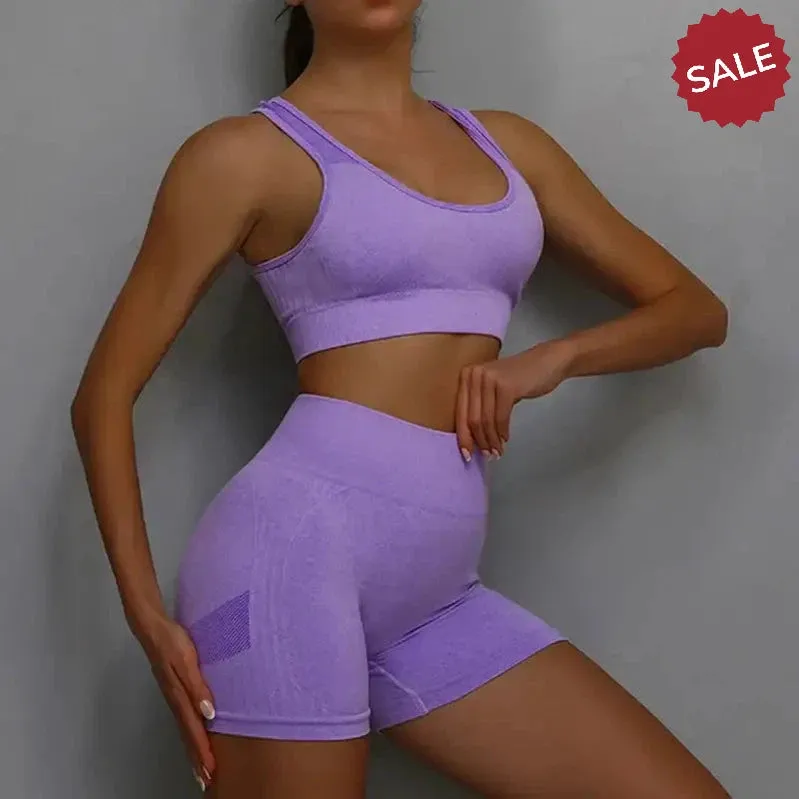2-Piece Yoga Set  Peach Hip-Lifting Sports Bra and Quick-Dry Leggings