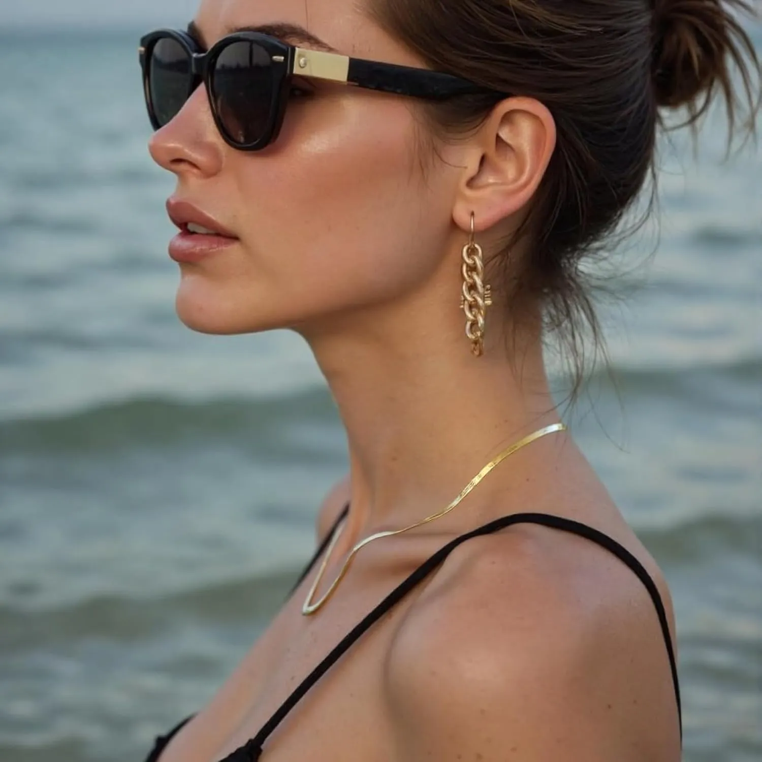 Gold Necklaces for Women, Dainty Herringbone Choker Necklace for Women 18K Gold Layered Chunky Snake Chain Necklaces Jewelry Gifts