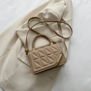 Élan Plaid Luxe Crossbody – Chic Elegance for Every Occasion
