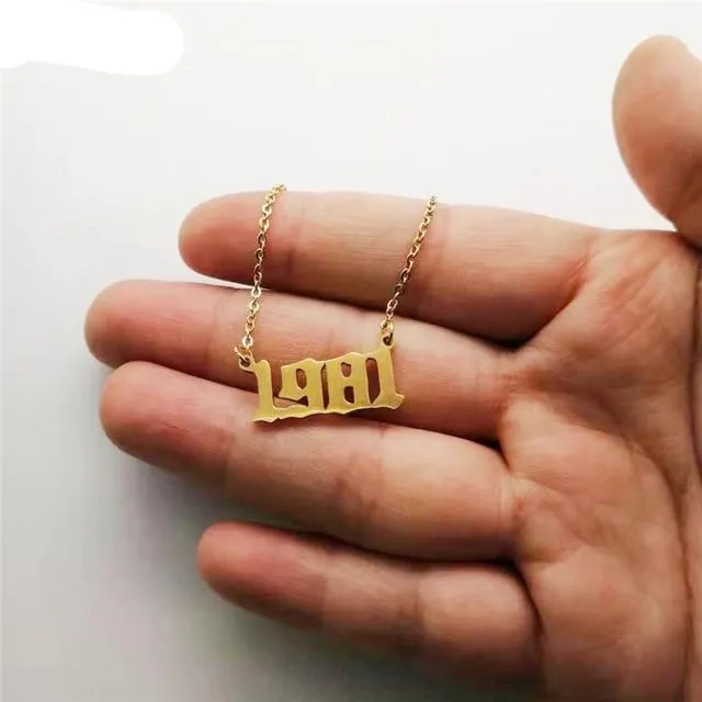 Luxury Year Number Pendant Necklace for Women Anniverssary Jewelry