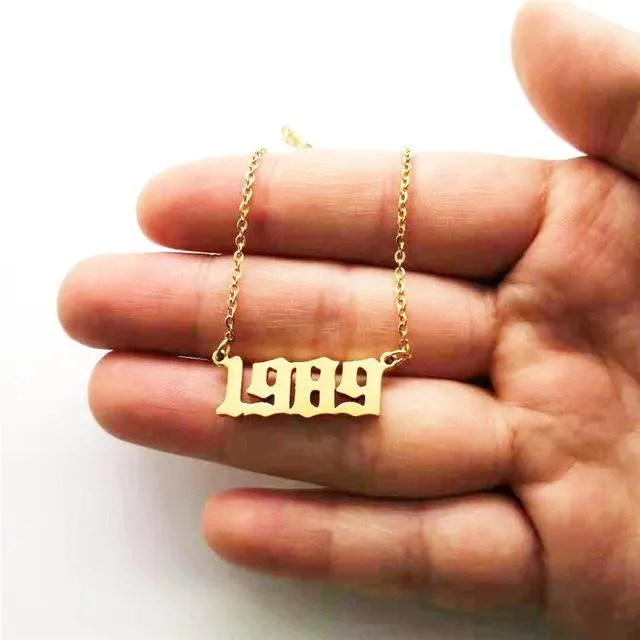Luxury Year Number Pendant Necklace for Women Anniverssary Jewelry