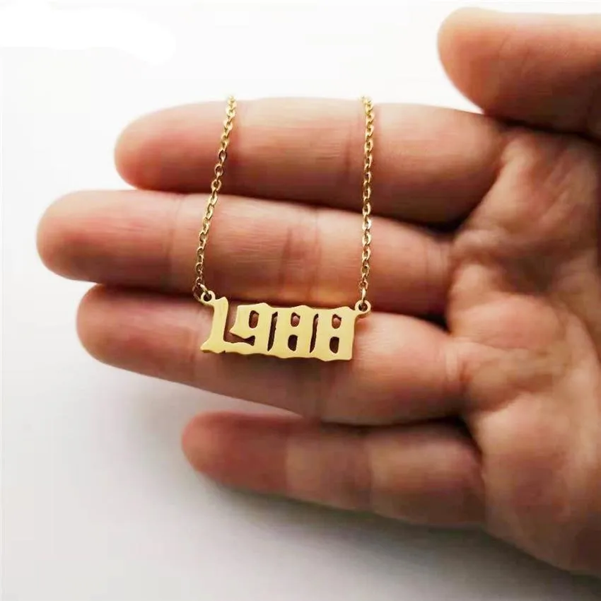 Luxury Year Number Pendant Necklace for Women Anniverssary Jewelry