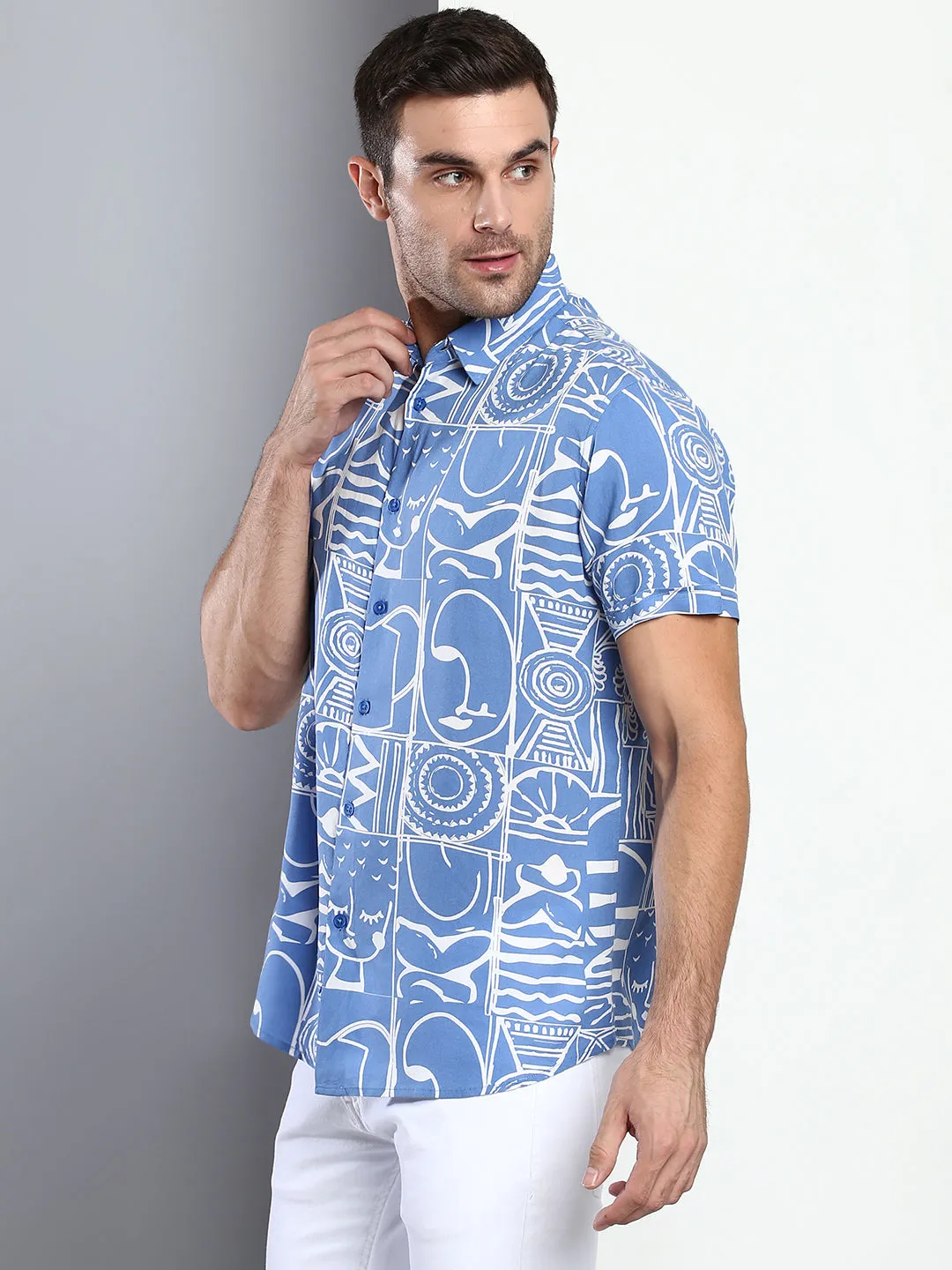 Men's Geometric Print Blue Slim Fit Rayon Casual Shirt With Spread Collar & Half Sleeves
