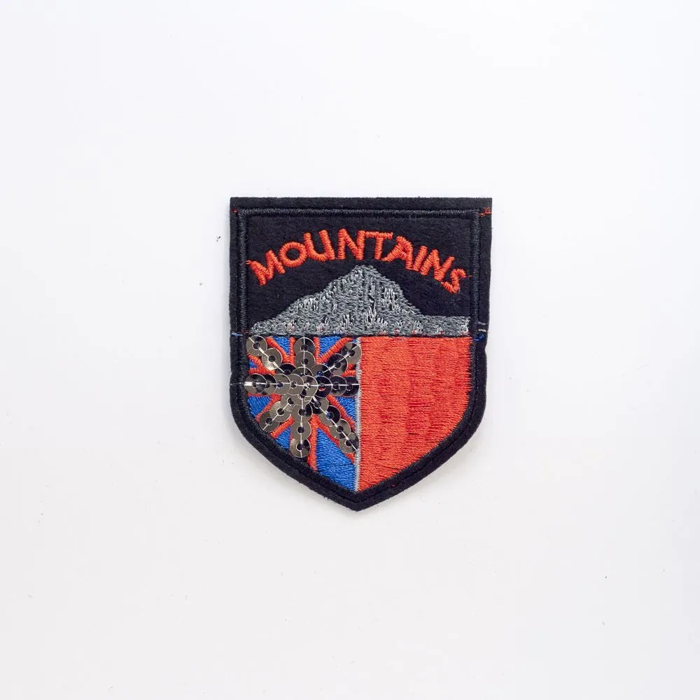 PC2250 - Sequin Mountain Badge Union Jack (Iron On)